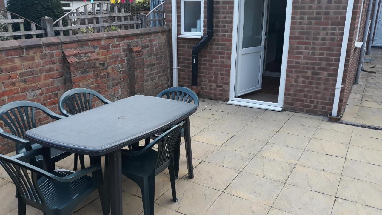 Castle Quarter 2 Hotell Bedford Eksteriør bilde